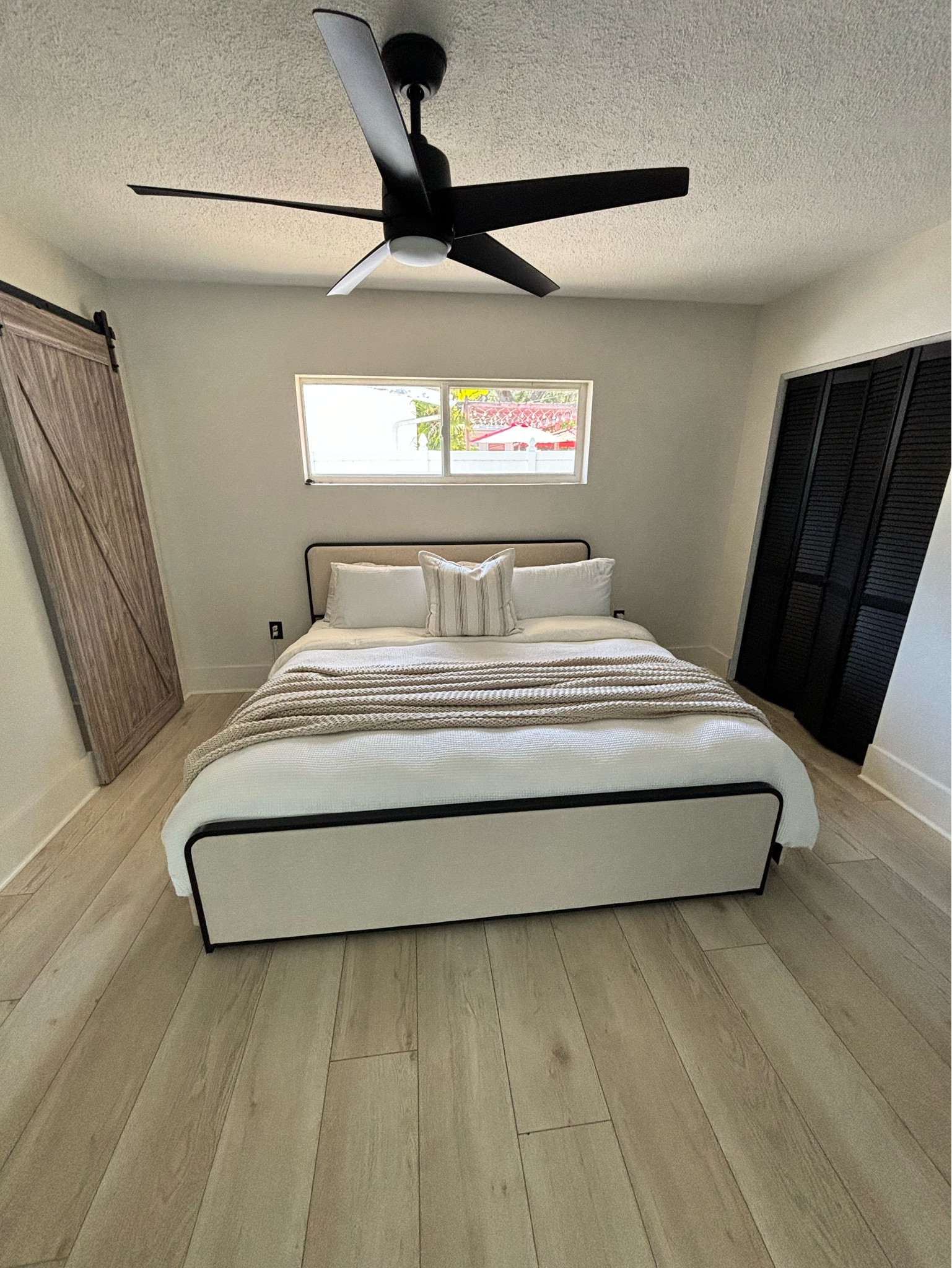 Let the decorating process begin!


#LTKHome #LTKStyleTip #LTKU