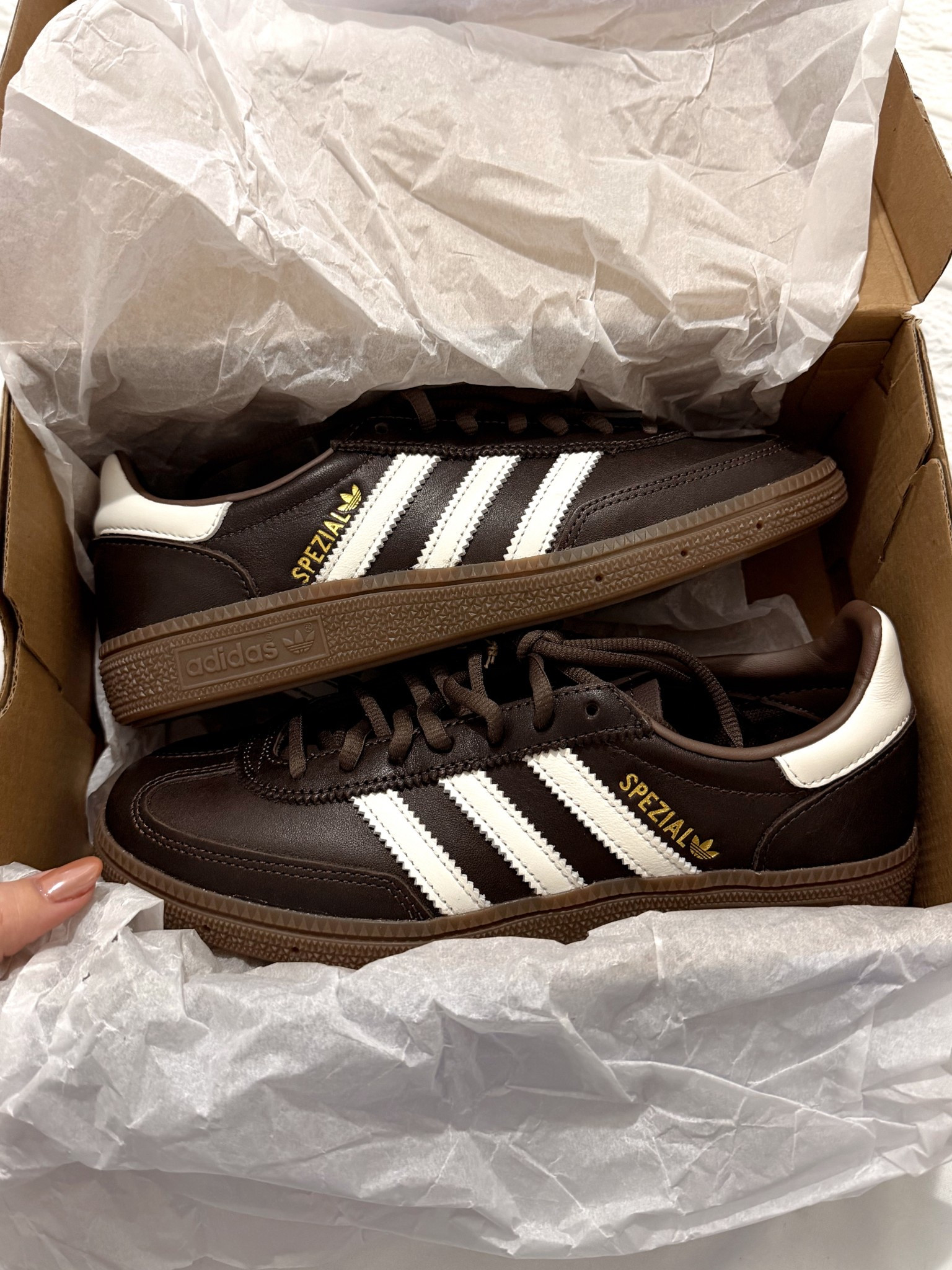 me and brown trainers🤝🏻

#LTKshoes #LTKspring