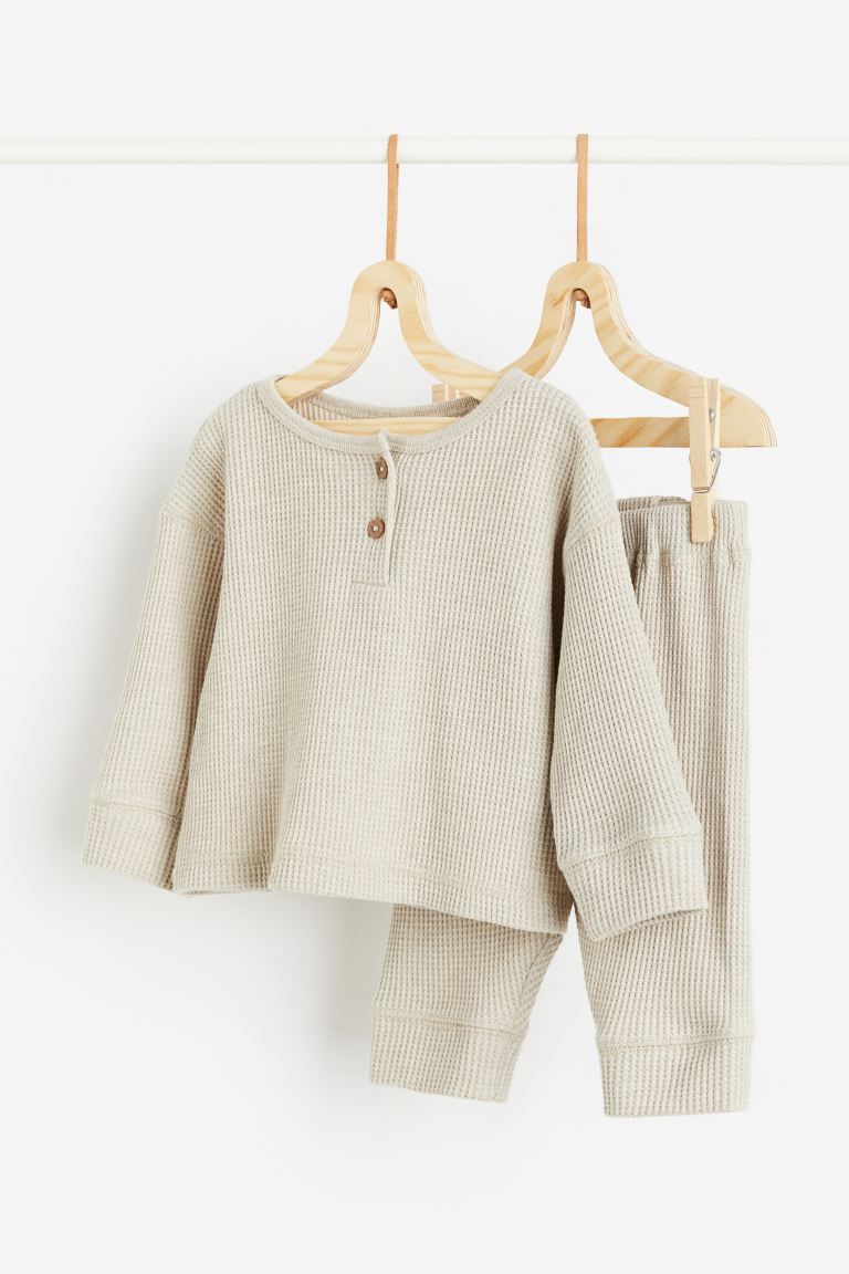 2-piece Waffled Set - Regular waist - Long sleeve - Light beige - Kids | H&M US | H&M (US + CA)