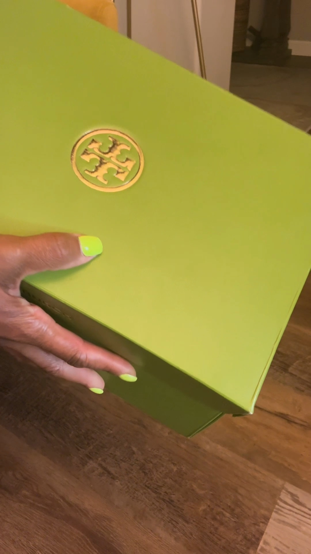 Tory Burch summer time vibes!!! 
These aren’t available online but in store at Nordstrom Rack.. 
Linked similar ones below!! 

#LTKTravel #LTKU #LTKOver40