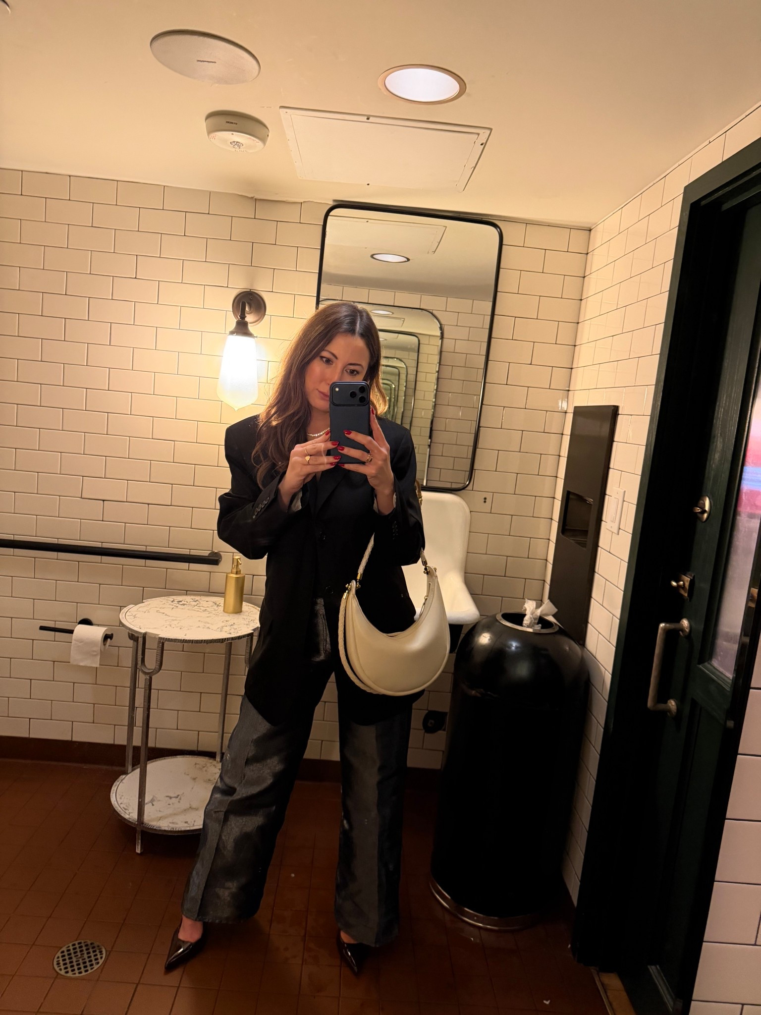 Vivrelle Code: CHELSEAPARKER for one month free

H&M Shimmery Jeans / Bottega Veneta Hula Hoop White Bag / Amazon Burgundy Pointed Toe Heels

#LTKSaleAlert #LTKFindsUnder50 #LTKFindsUnder100