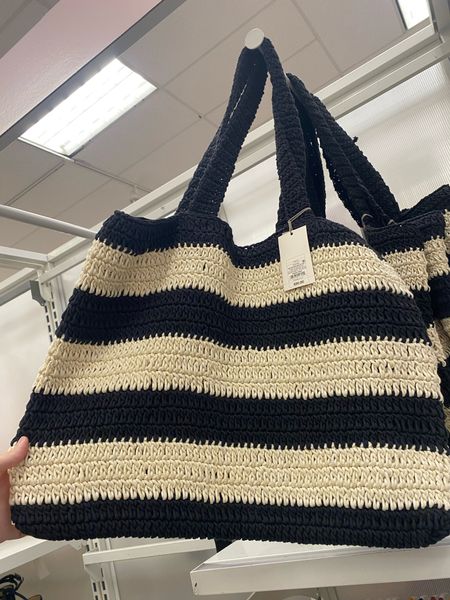 Crochet tan and black handbag. Crochet purse. Beach bag 