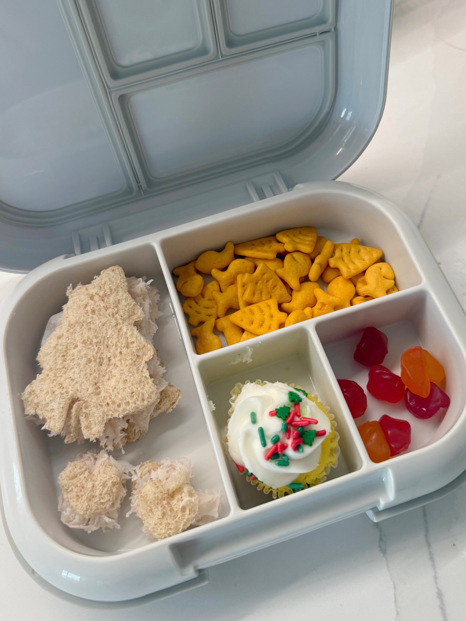 Kids lunch but make it fun and festive! 🎄My little Navy girl loves when I do fun stuff with her lunches! She’s like mom it’s so cute! 🥰 ❤️



Kids lunch ideas, lunchbox, holiday lunch snacks, Christmas snacks, school lunch, kids Christmas 




#LTKKids #LTKHoliday