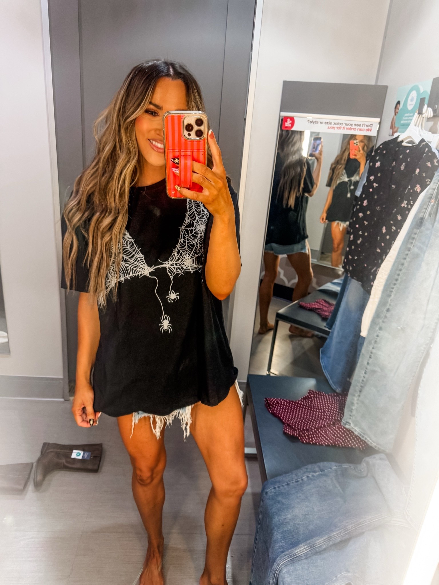 Halloween graphic tee 
Runs oversized wearing a large

#LTKSaleAlert #LTKOver40 #LTKSeasonal