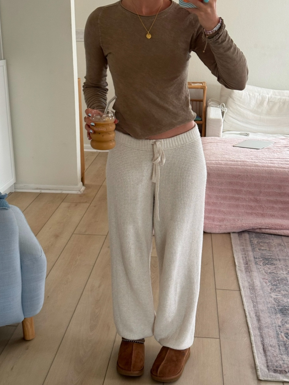 cozy wfh day🧸 love these fp long sleeves - so many color options and only $38!

winter outfit, long sleeve shirt, joggers, sweatpants, loungewear, Ugg tasman slippers 

#LTKStyleTip #LTKHome #LTKSeasonal