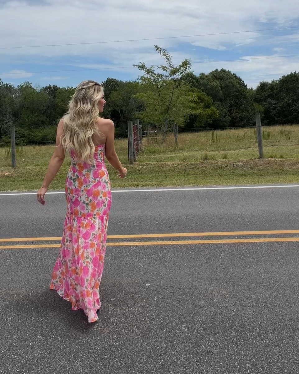 New floral summer dress (wearing XS) 🌸

@12th Tribe

#LTKU #LTKWedding #LTKootd