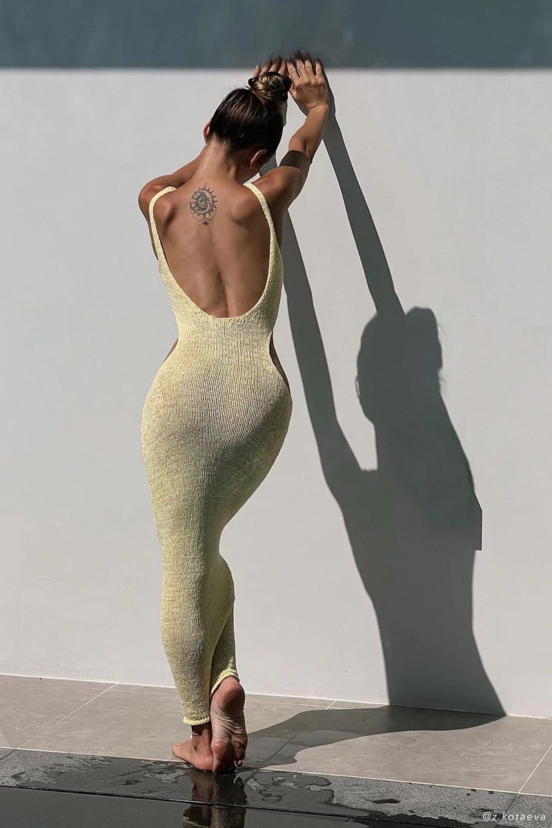 Shae Scoop Neck Knit Midi Dress - Lemon | MESHKI US