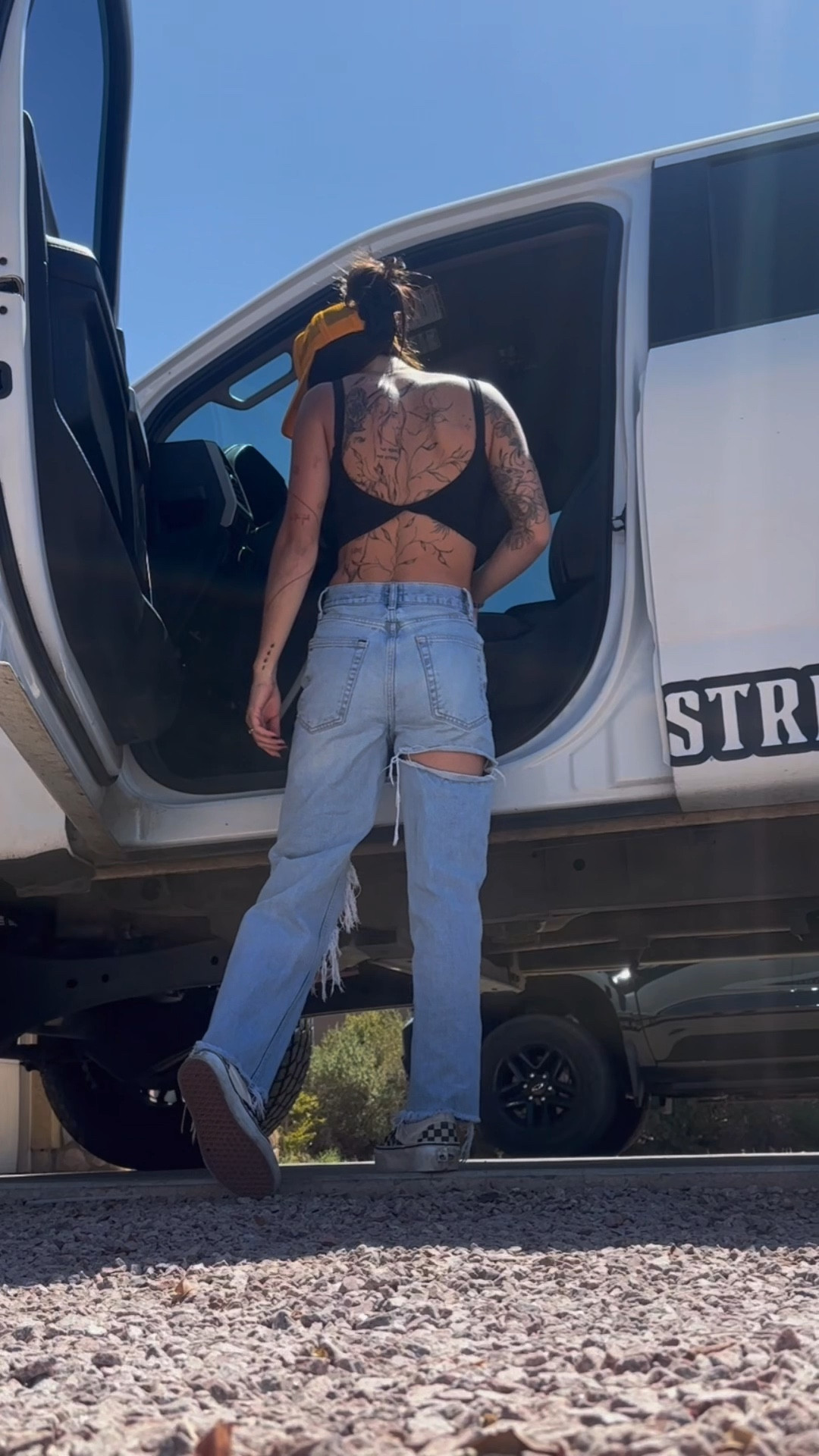 Jeans- BDG
Hat- She Rips
Shoes- Vans
Tank- 🤷🏽‍♀️

#LTKPetite #LTKSeasonal #LTKStyleTip