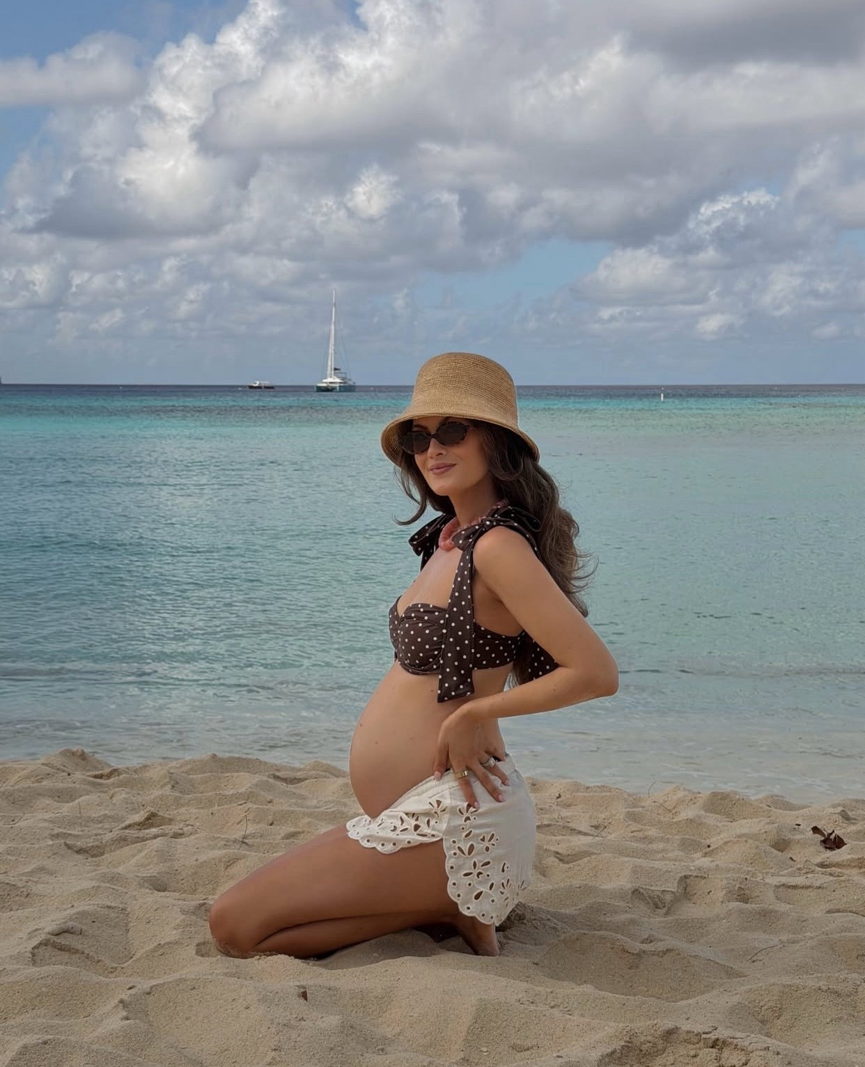 Beach day 🌊🥥🐚

#LTKSeasonal #LTKootd #LTKSwim