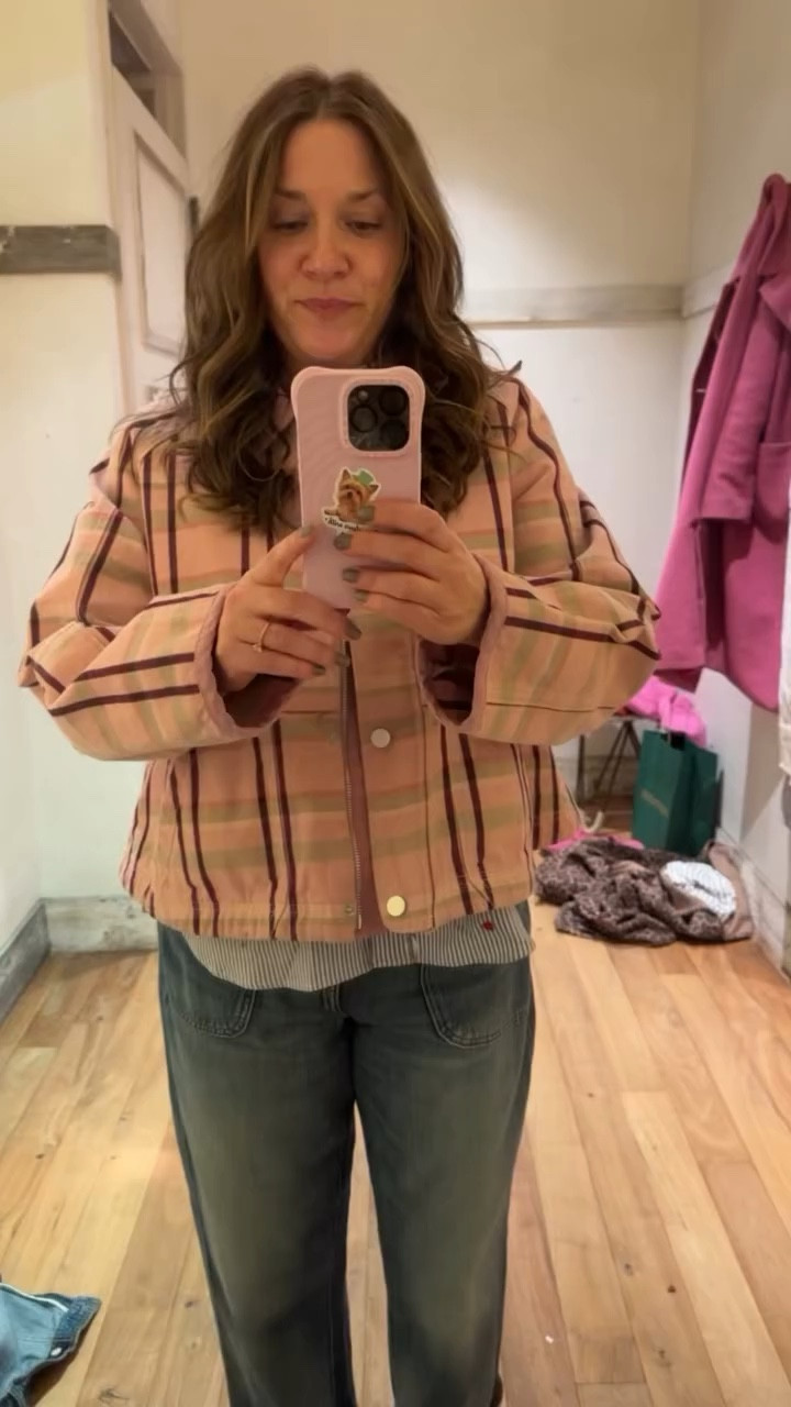 Pink plaid heavy cotton spring jacket, yes please. I’m in the size medium. If you’re in between sizes size down.

#LTKcanada #LTKsummer #LTKmidsize