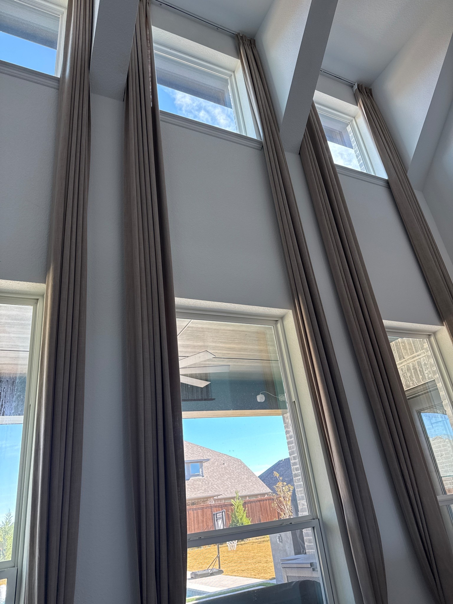 Color grey beige 

#LTKHome #LTKdayinmylife