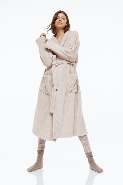 Bademantel aus Fleece | H&M (DE, AT, CH, NL, FI)