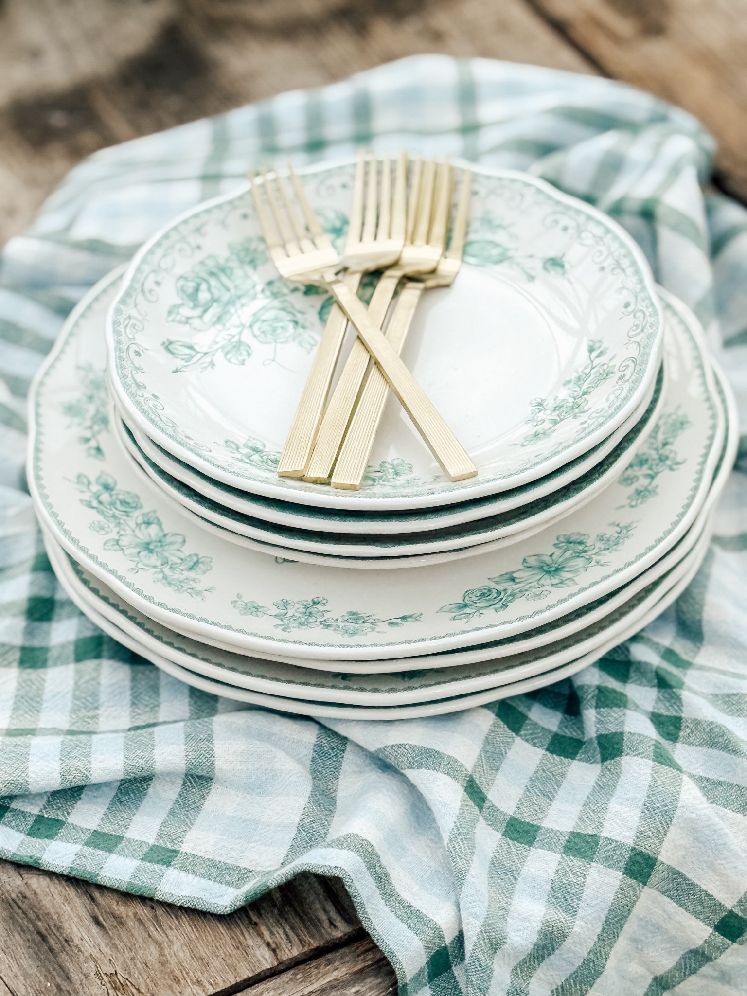 Beautiful dishes make any occasion and outdoor dining extra special! 

#LTKSeasonal #LTKHome #LTKParties