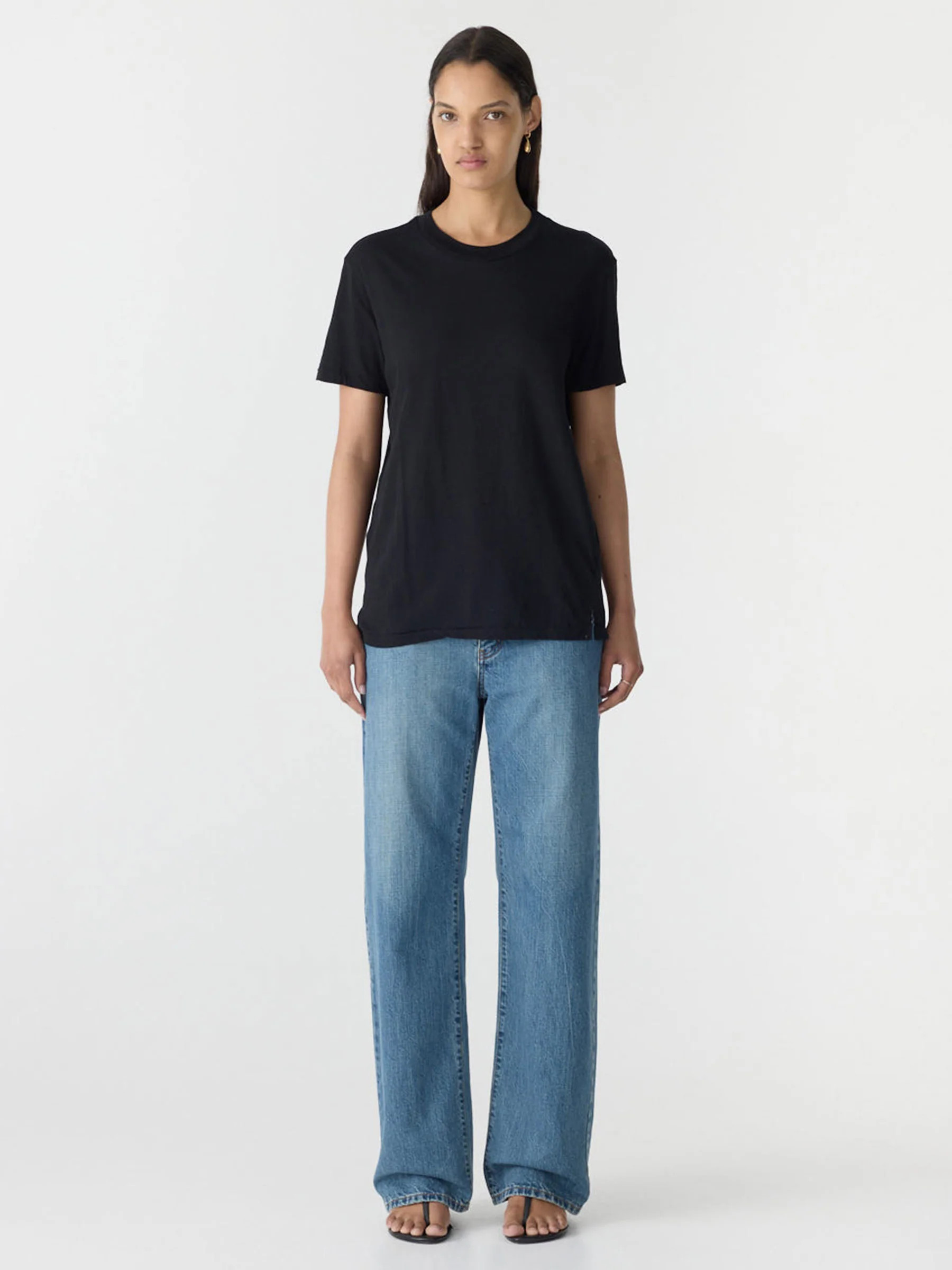 Classic T-Shirt in Black | Bassike
