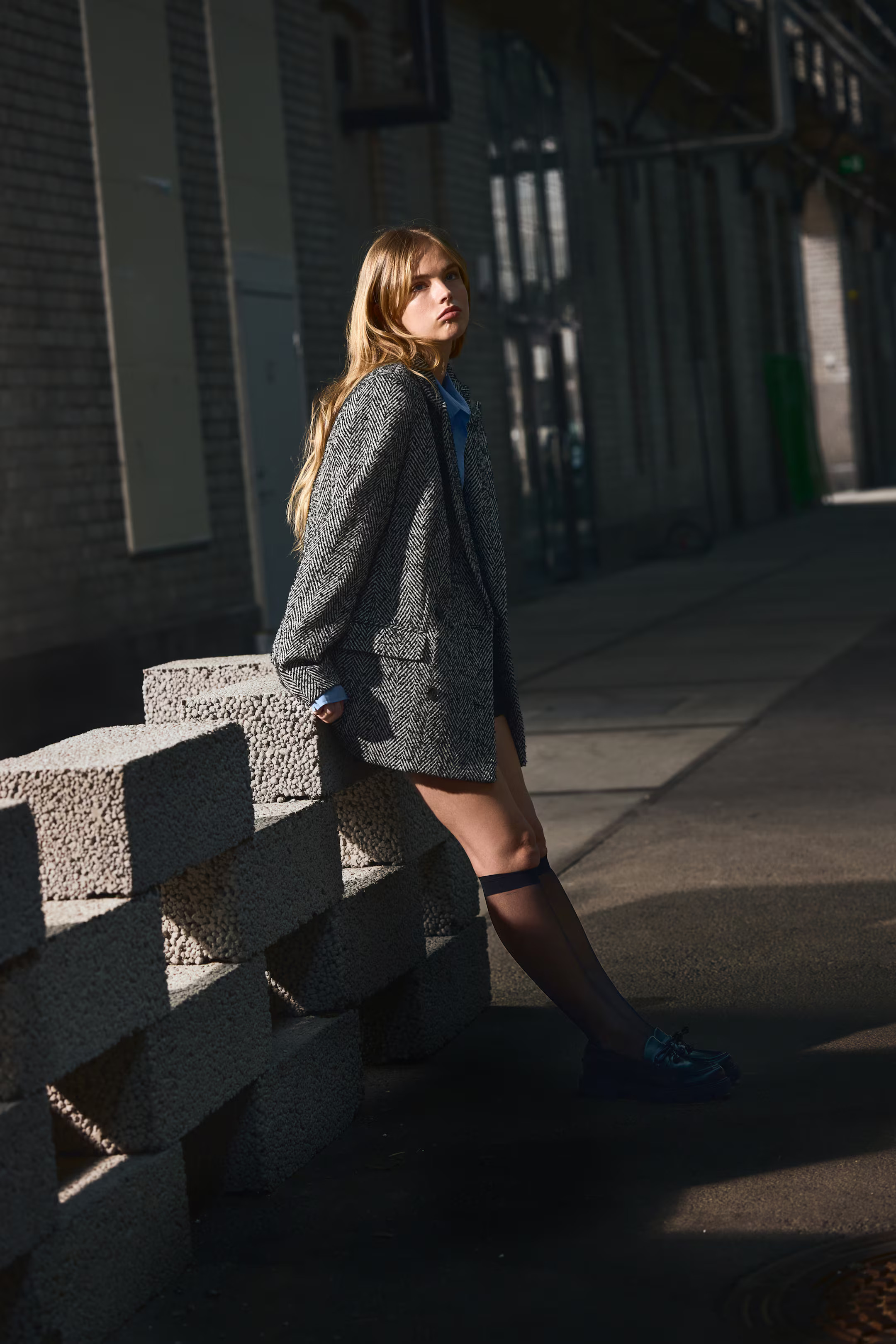 Double-breasted blazer | H&M (UK, MY, IN, SG, PH, TW, HK)