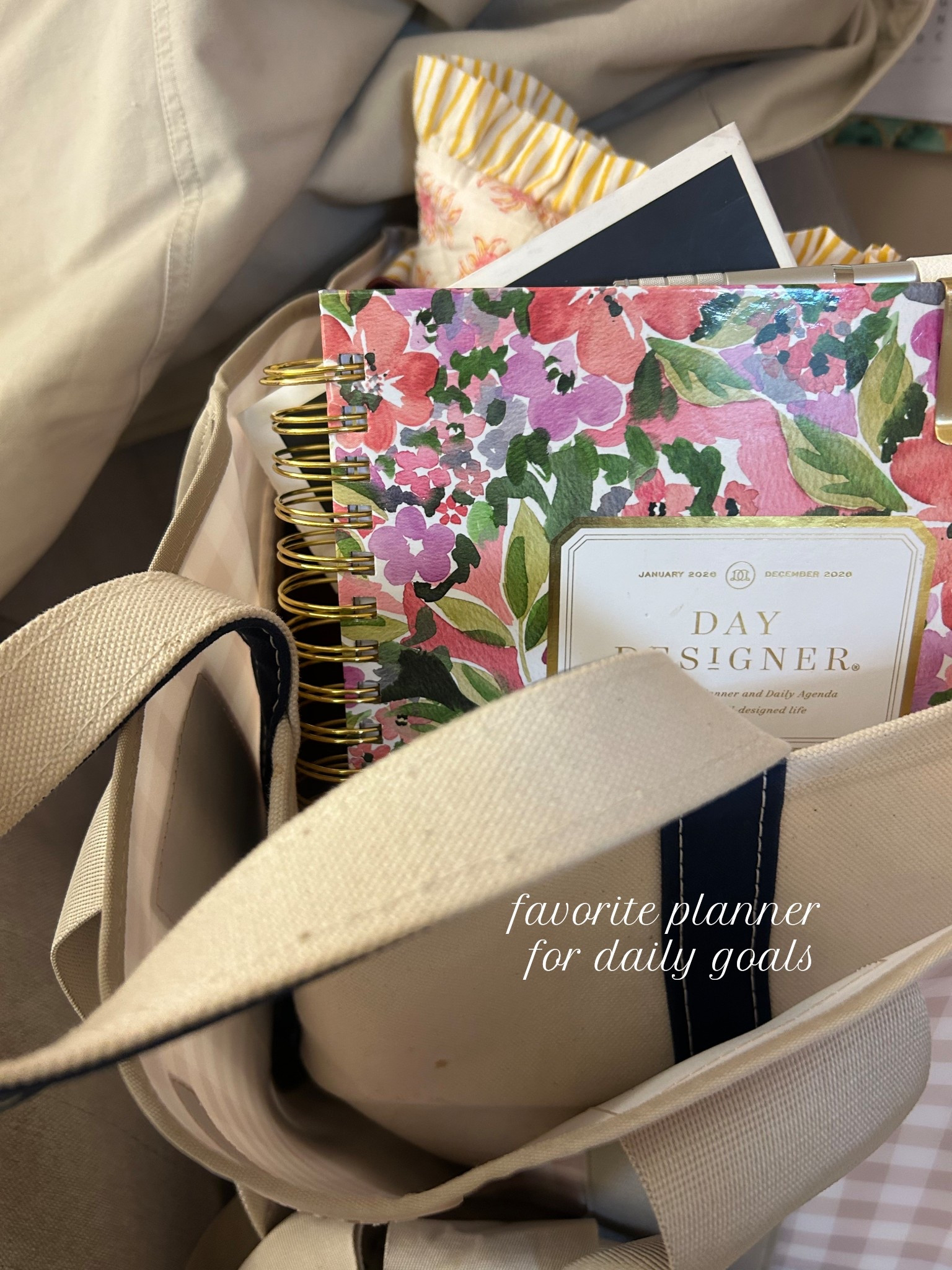 this planner helps me EVERY DAY. from goal setting to planning my social media content to meals!

Get 15% off your planner with code ataylorstudio

#LTKdayinmylife #LTKmorningroutine #LTKmomlife