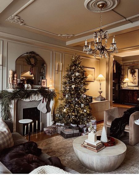 Living room Christmas decor 🌲

#LTKhome #LTKHoliday #LTKSeasonal