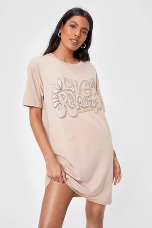 Love Revolution Oversized Graphic T-Shirt Dress | Nasty Gal (US)