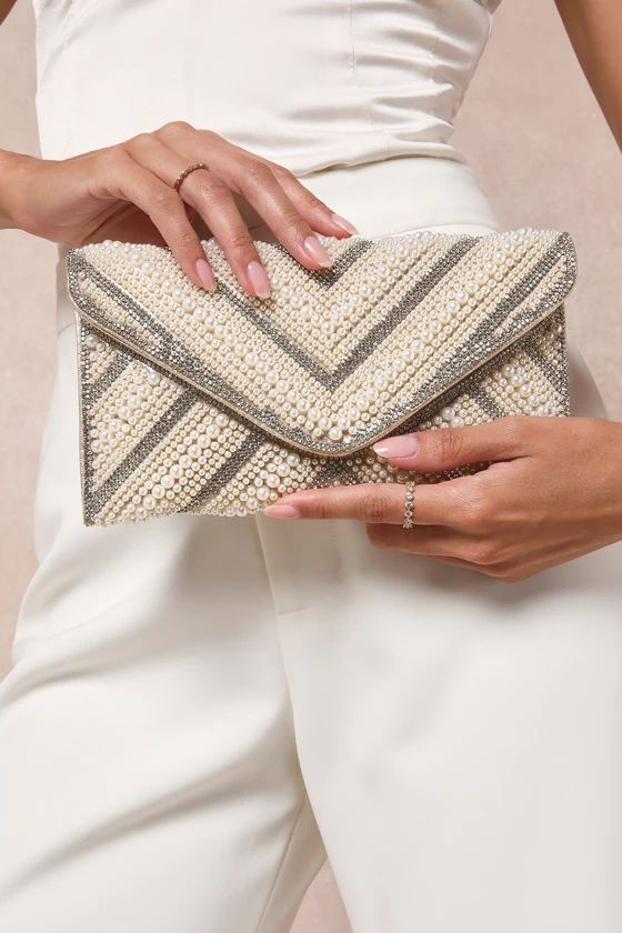 Luxurious Aura Gold Pearl Rhinestone Clutch | Lulus