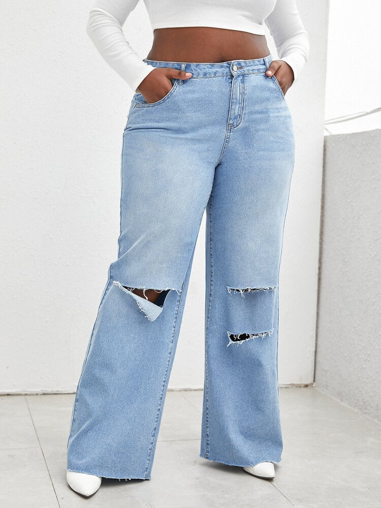 Plus Light Wash Ripped Detail Raw Hem Wide Leg Jeans | SHEIN
