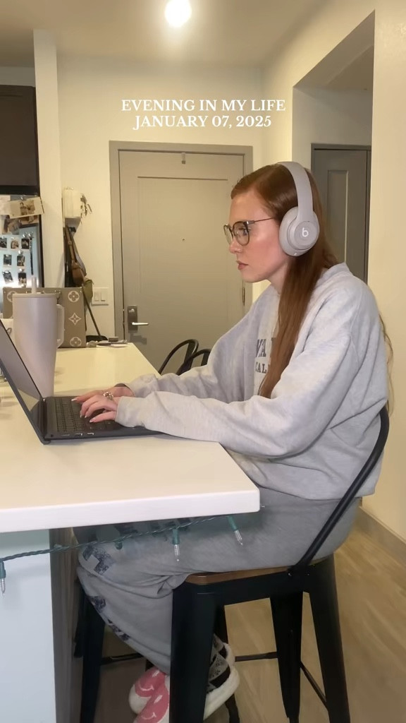 another cozy weeknight evening routine featuring all my everyday must haves! 

#LTKSaleAlert #LTKHome #LTKFindsUnder50