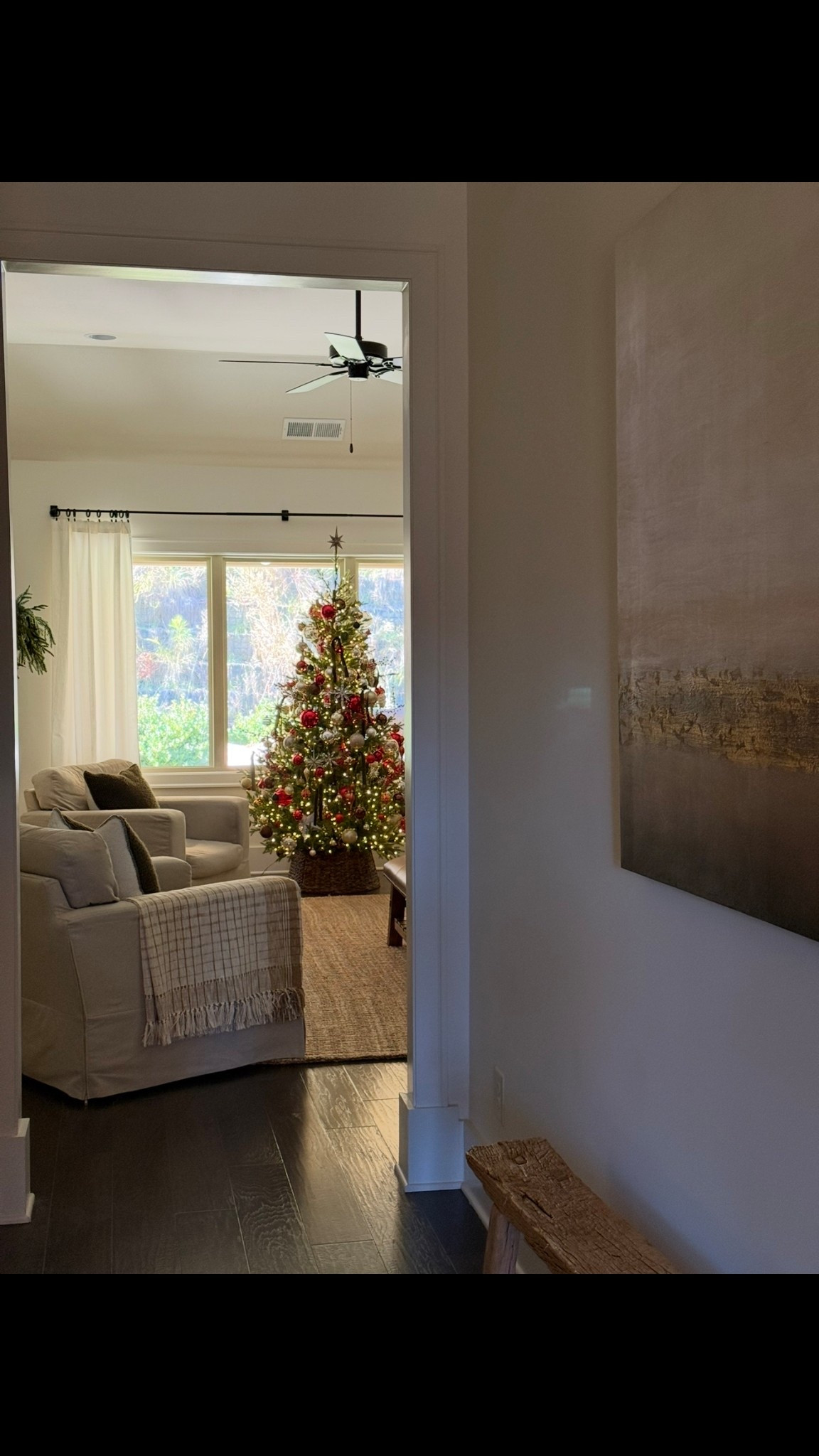 Holiday home, Christmas tree, Christmas ornaments, Christmas tree collar 

#LTKHome #LTKSaleAlert #LTKHoliday