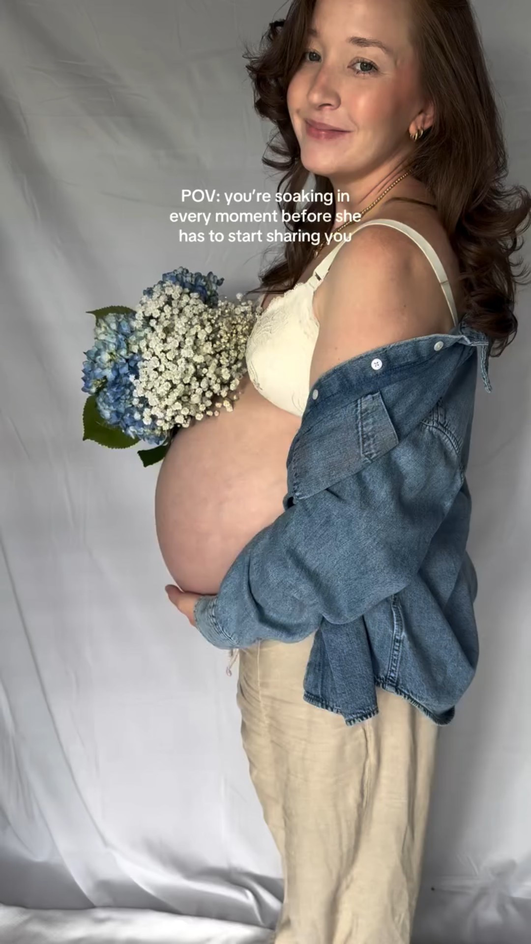 🥹🥹🥹 I just love her so much. It’s hard to believe it won’t just be her and I anymore. No one tells you about the mixed emotions about being so excited for another baby yet sad about your first not being an only child. Life is beautiful, complex and complicated. I wouldn’t trade this feeling for the world. 💛

#pregnantlife #maternityphotoshoot #momof2 #pregnancy #motherhood