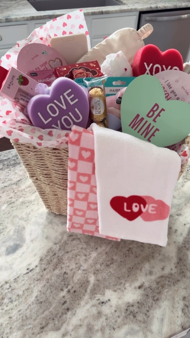 What better gift than the gift of self care?! As a mom of three 5 & under I rarely have time for a day at the spa but I truly understand how important self care is! Especially so if you’re a busy mama. You can’t pour from an empty cup! 🫶🏻

#LTKSeasonal #LTKWatchNow #LTKGiftGuide