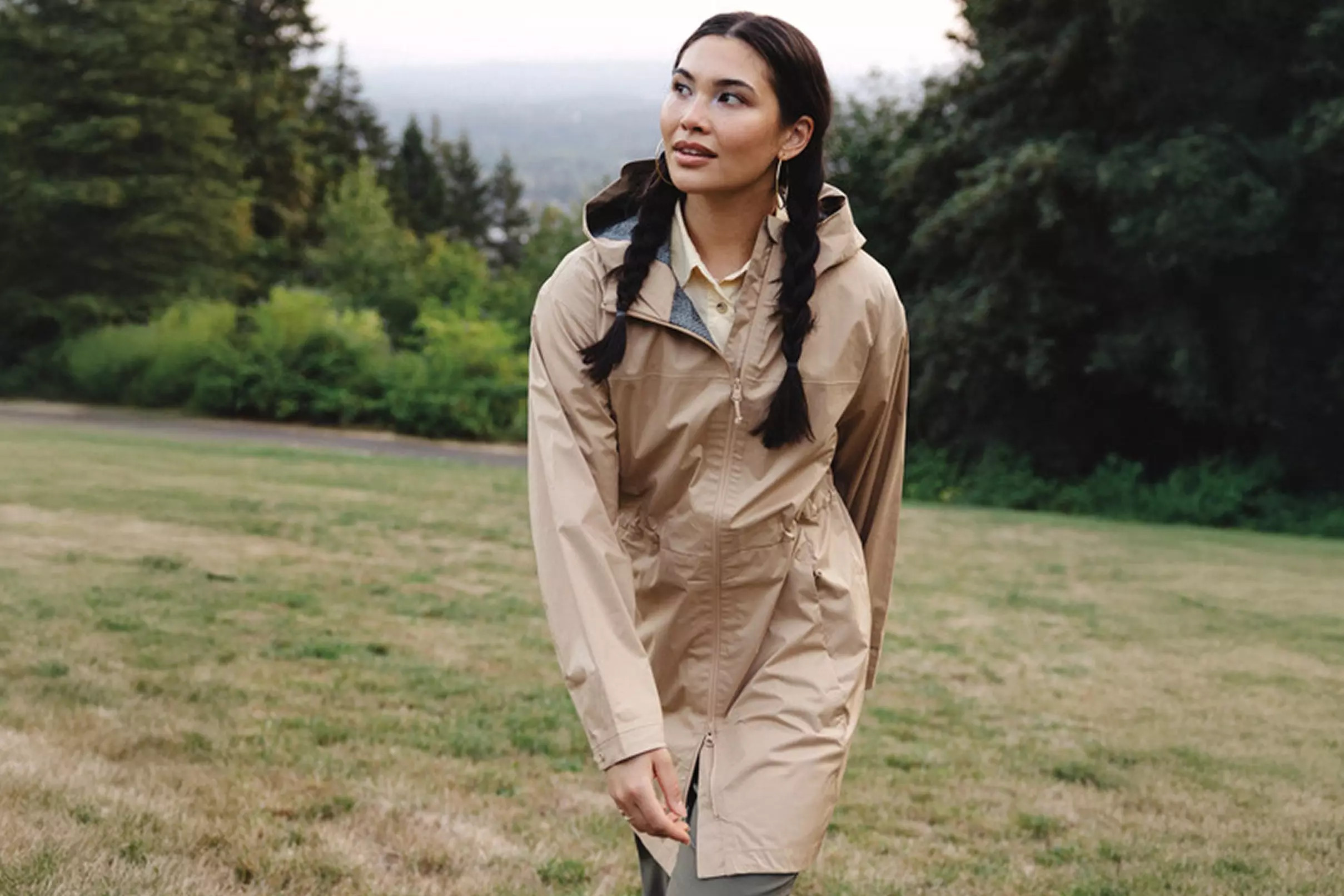 Women's Weekend Adventure II Long Rain Shell | Columbia Sportswear