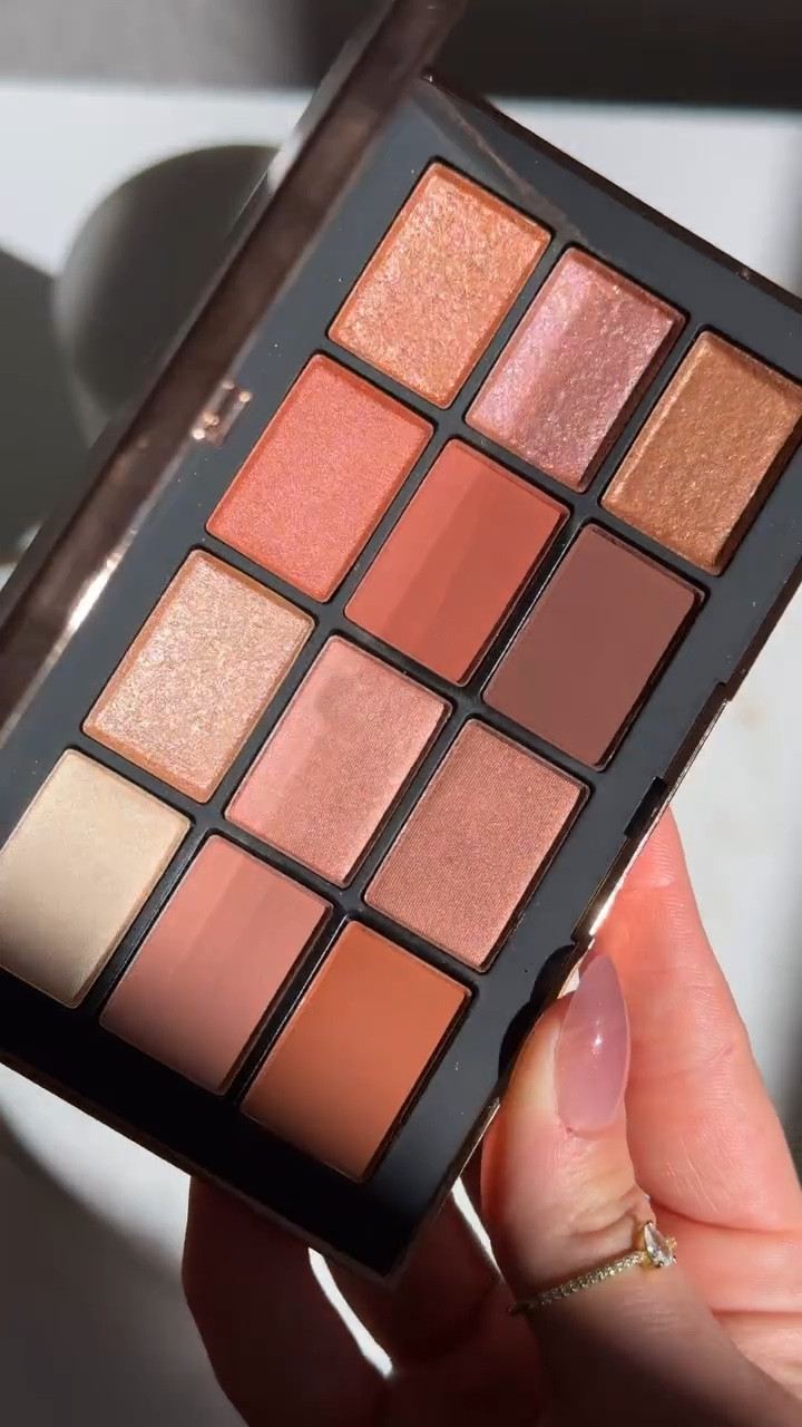 Paleta de sombras Nars After Glow Irresistible✨

#LTKbrasil #LTKbeleza #LTKpromo