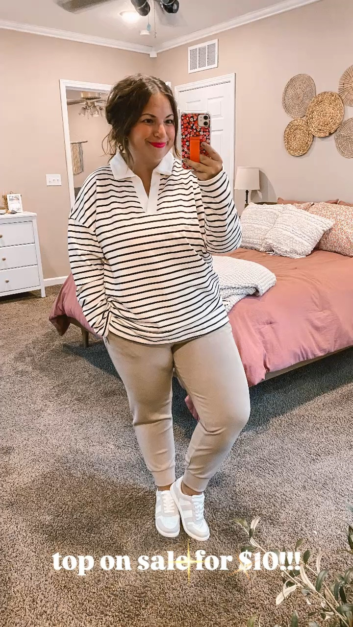 top on sale for $10!!!

#LTKHoliday #LTKGiftGuide #LTKSaleAlert