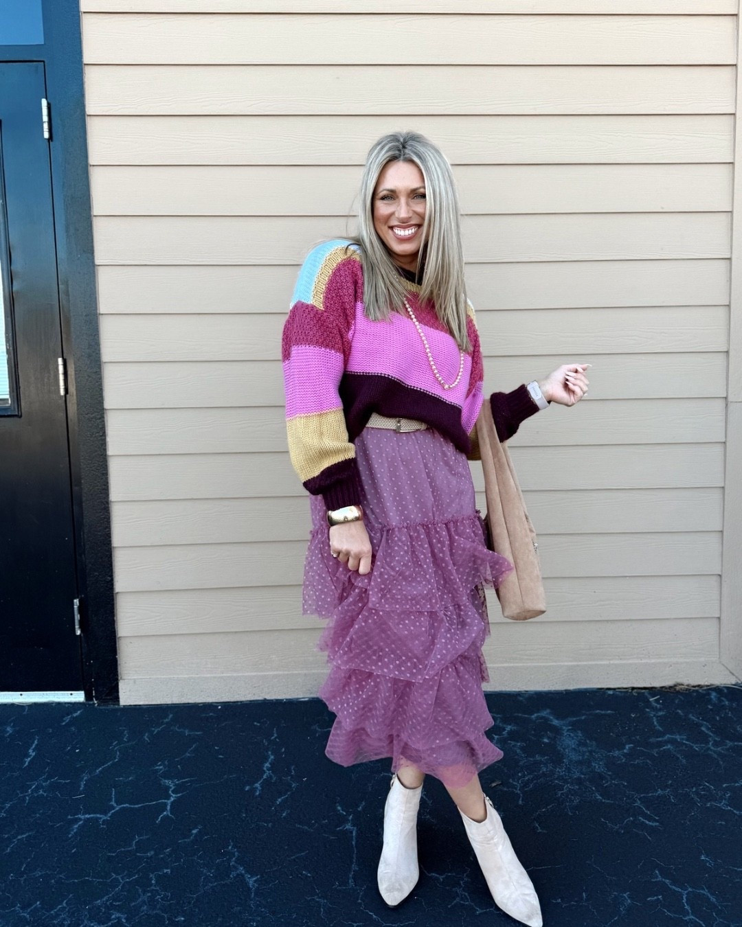 Fun, colorful winter outfit idea 

#LTKootd #LTKFindsUnder50 #LTKgrwm