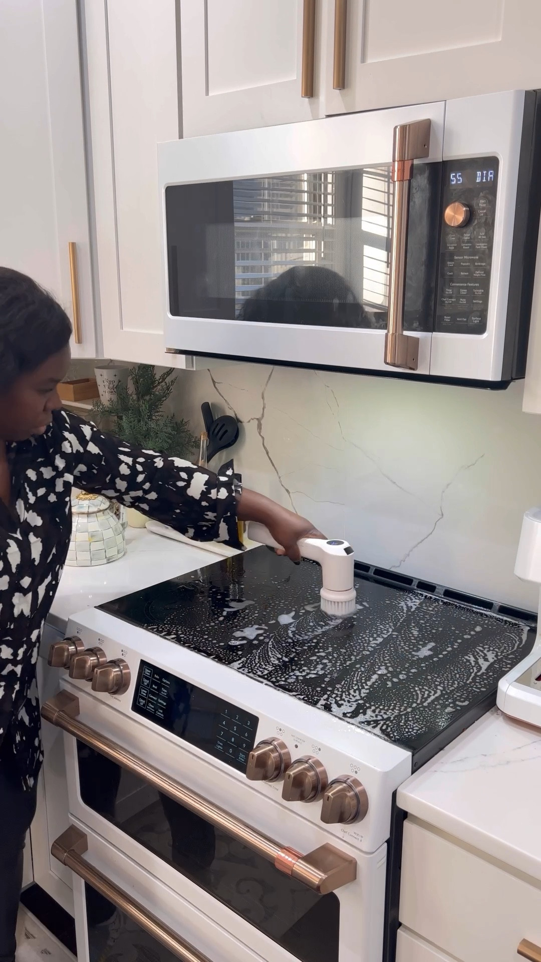 After the holidays kitchen clean with me using some Amazon cleaning tools and gadgets ⬇️

#LTKFind #LTKhome #LTKfamily