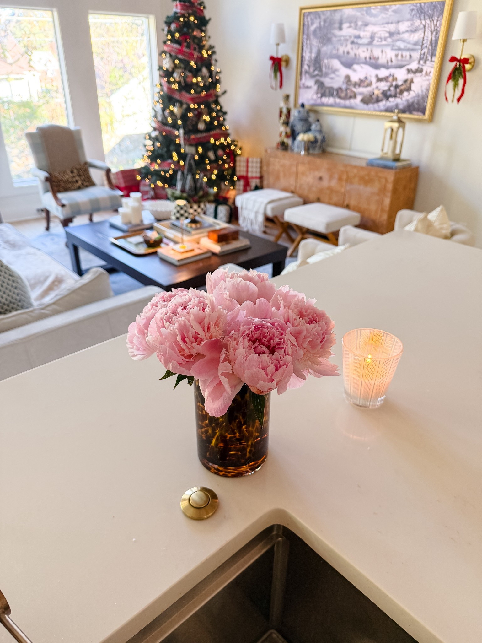 Fresh peonies for the week! My favorite flower 🥰✨