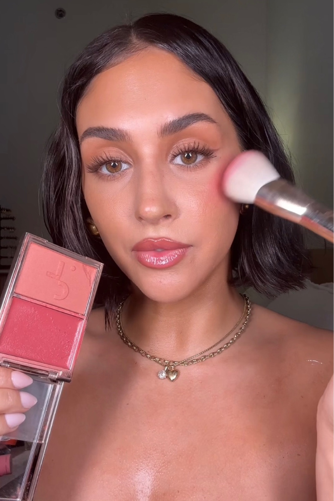 Glowy summer makeup products!! Makeup forever pencil in wherever walnut (lip) and limitless brown (eyeliner) also used!!