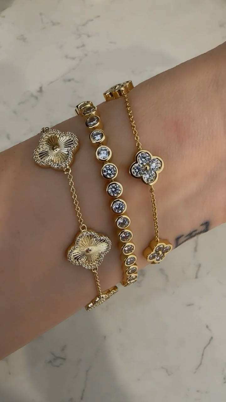 @electricpicks Siempre tiene los más lindos accesorios, delicados y su calidad es excelente. Ideales también para el diario y para regalos. 

#electricpickspartner 

#LTKOver40 #LTKMothersDay #LTKstorytime