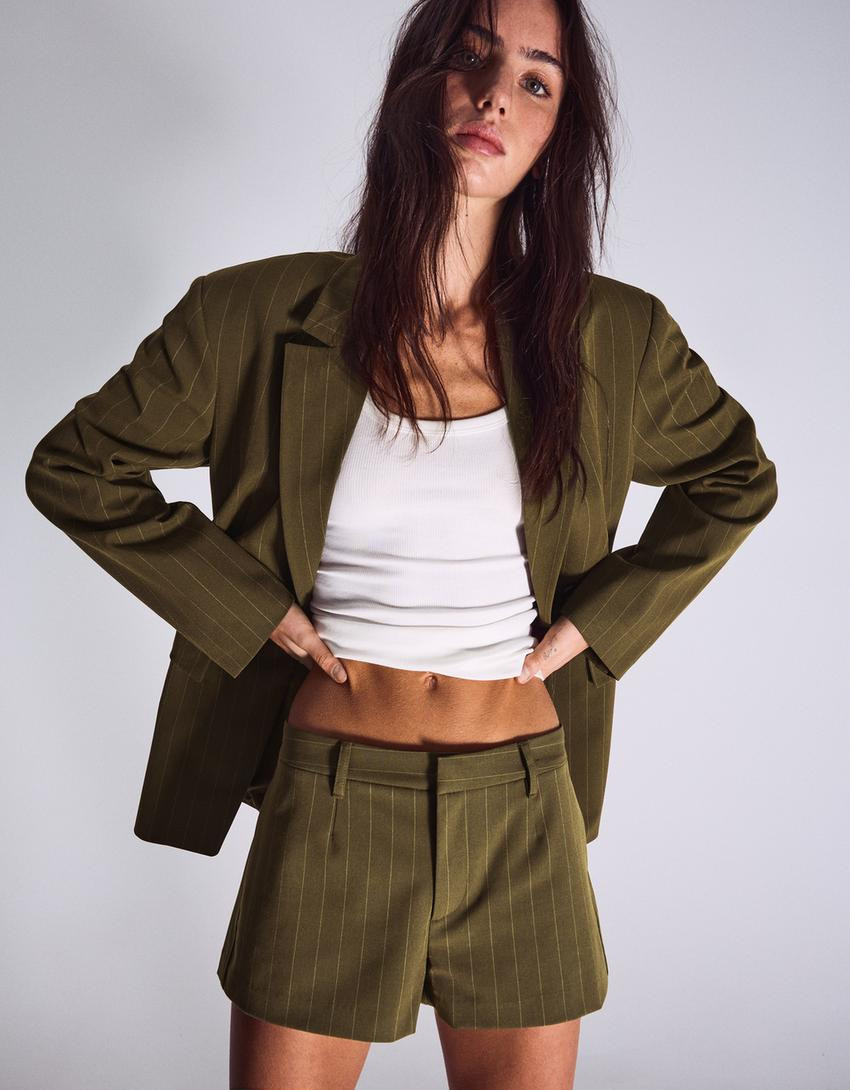 Mini shorts with belt loops - Women | Bershka UK