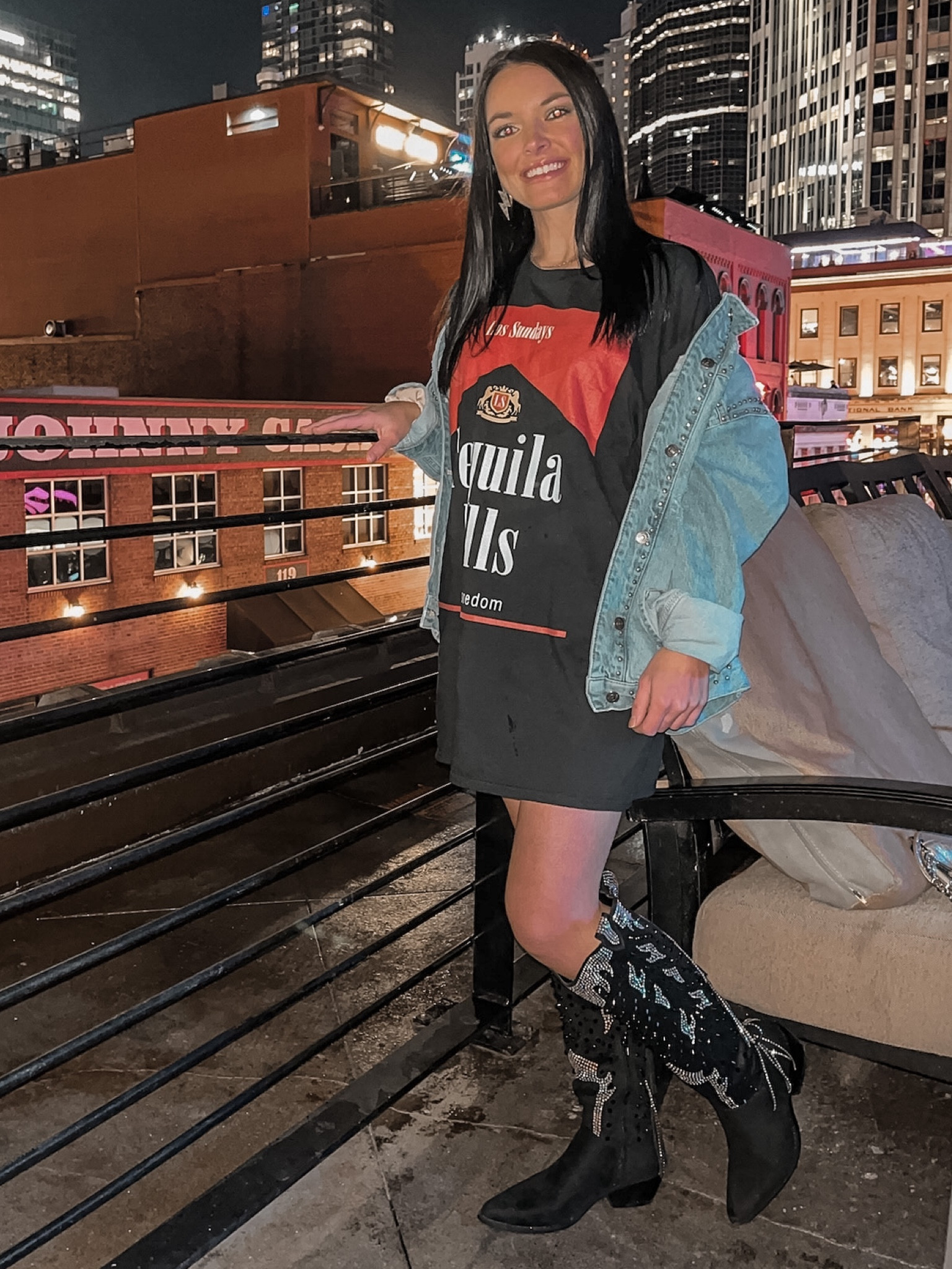 NASHVILLE 🤠 

#nashvillestyle #nashville #tequilakills #fringeboots #freepeople #nastygal #nash #bacheloretteparty #lossundays #nashvilletennessee #western #NFR #cowboyboots #cowgirlboots #denimjacket #rhinestoneboots #nash #countryconcert #tshirtdress #rhinestoneboots #musiccity #broadway

#LTKsalealert #LTKFind #LTKfit