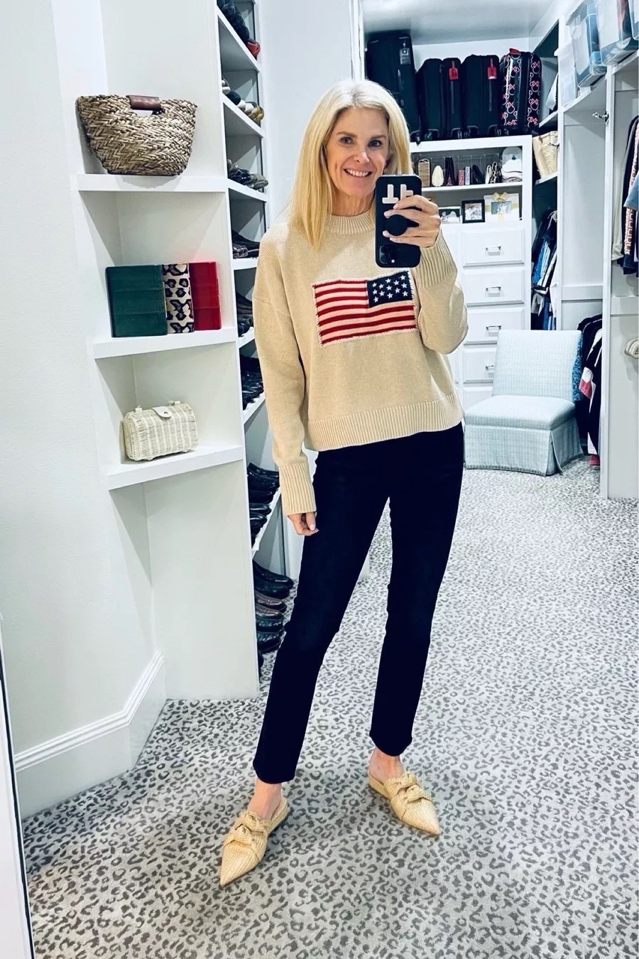 Perfect sweater for fall. Size S  

#LTKStyleTip #LTKSeasonal #LTKOver40