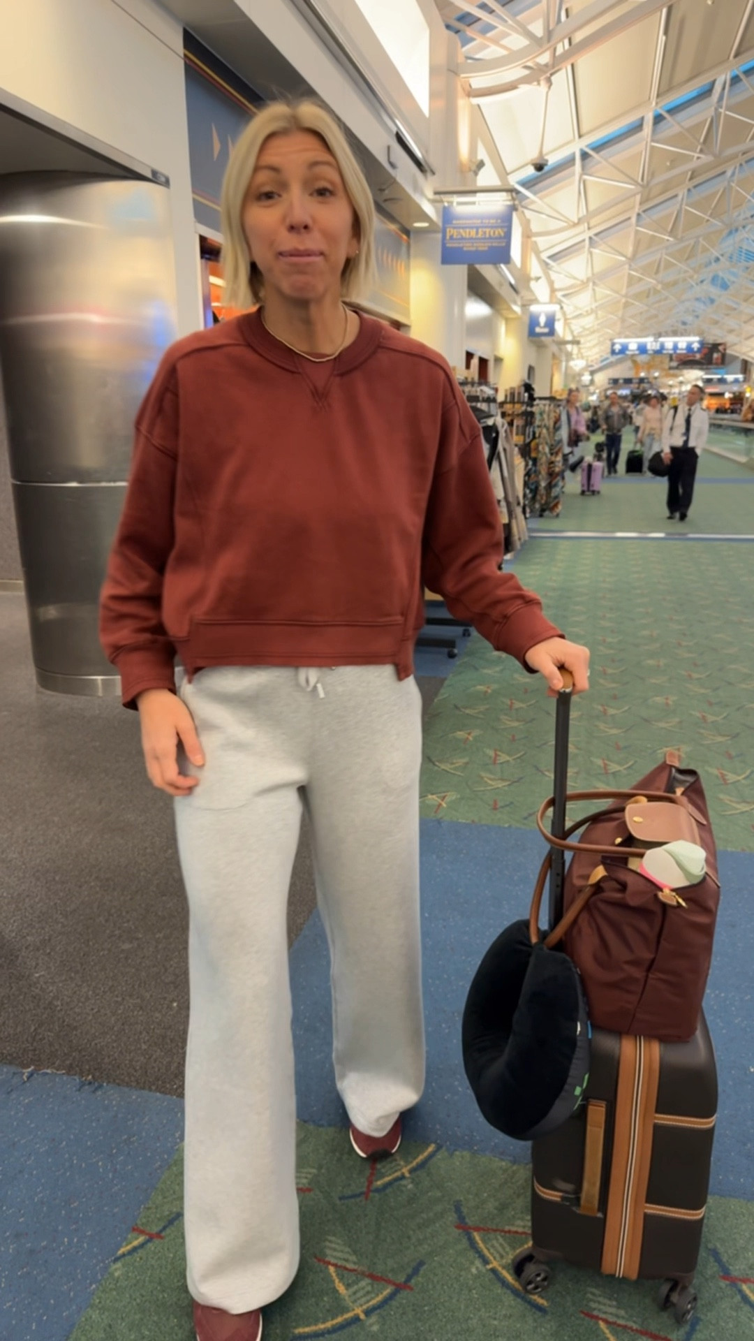 My must-have travel basics! These are perfect for a LONG flight to Hawaii 

Use my code:SARAHKELLYXSPANX for 10% off + free shipping 

#LTKStyleTip #LTKTravel #LTKOver40