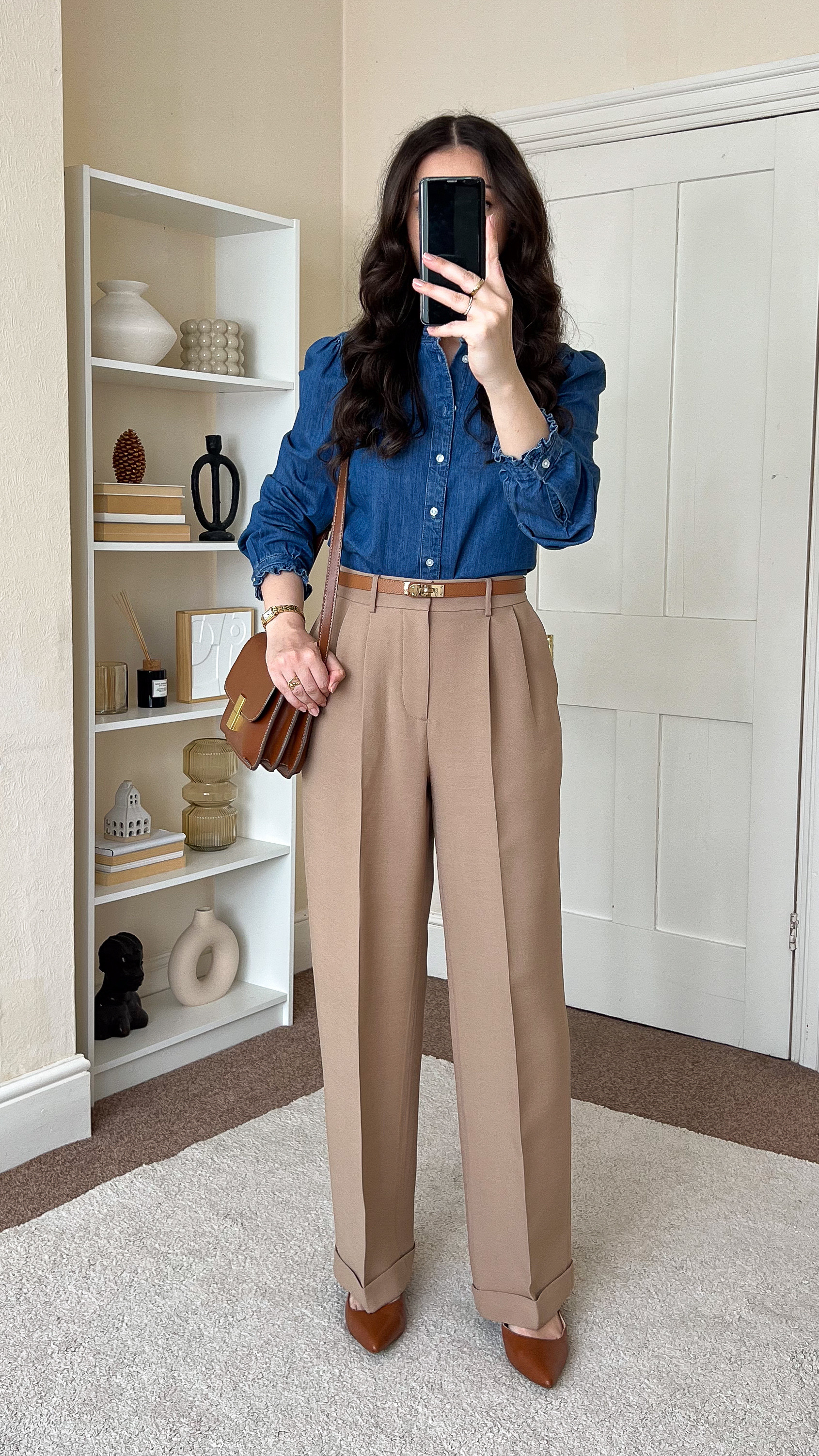 Smart casual spring/summer outfit. Blouse is H&M, size S. Trousers are LilySilk, size UK10. Use code Larisa20 to save 20% off your LilySilk purchase. Flats are Ralph Lauren. 

 

#LTKxRalphLauren #LTKsummer #LTKmodest