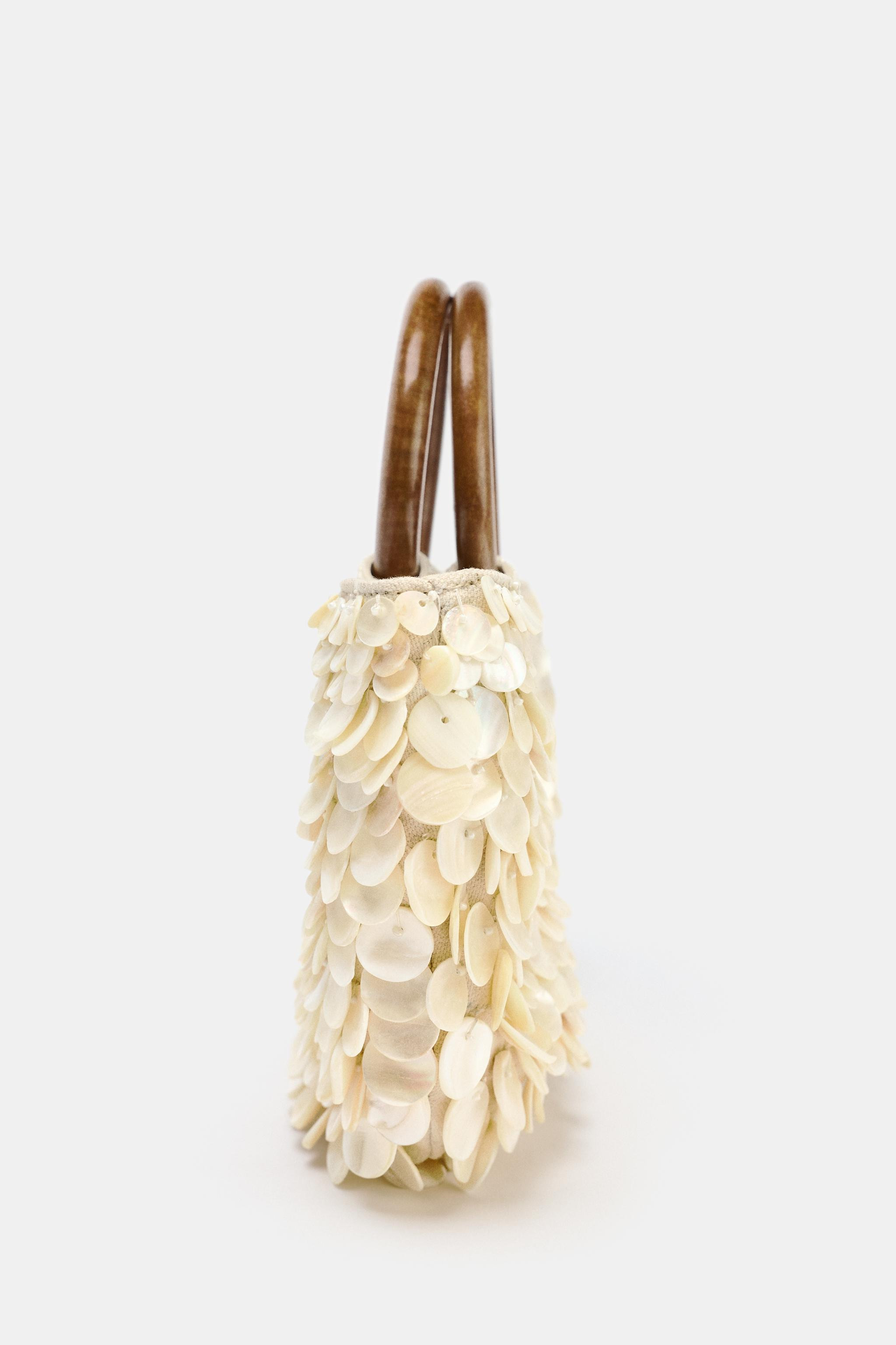 BUCKET BAG WITH APPLIQUÉS | Zara US