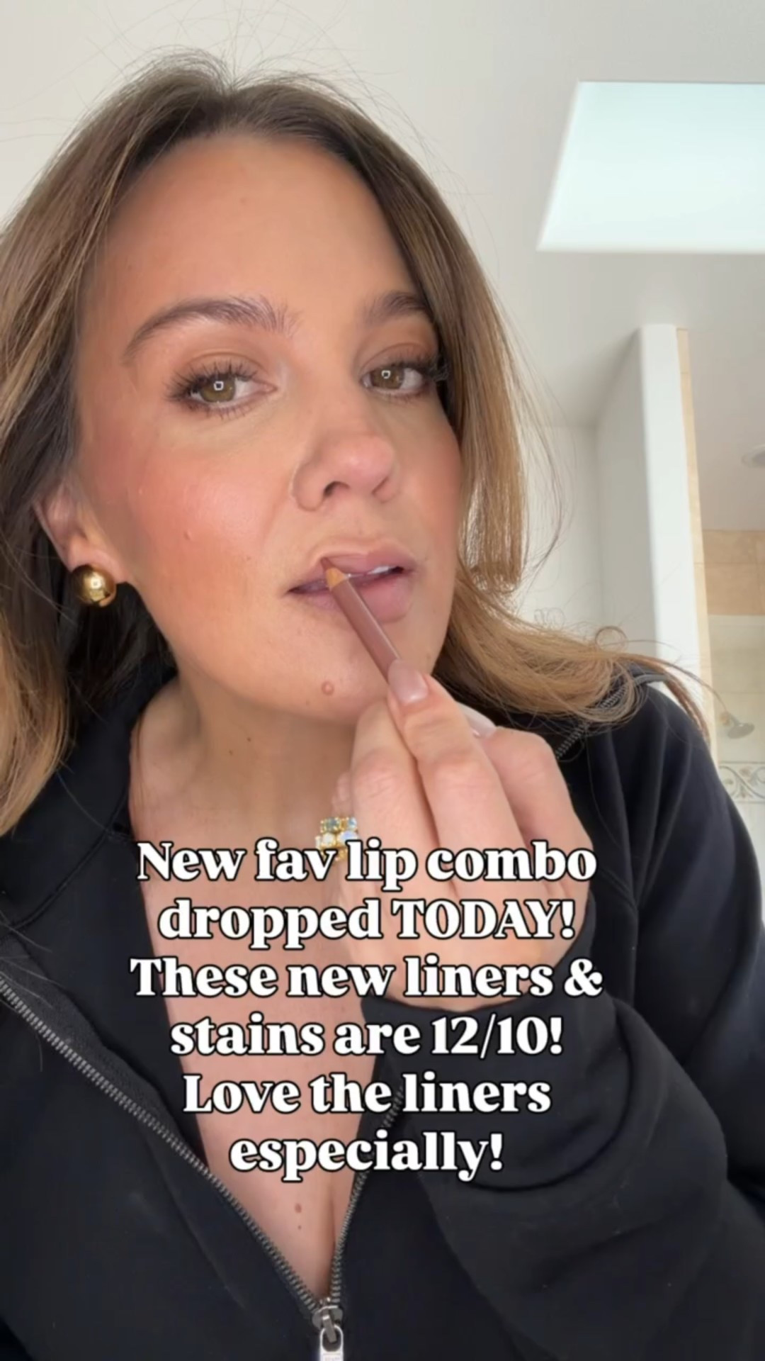 My new favorite lip combo using Summer Friday’s new liners and stains!! Using the lip liner in the shade sugar, lip stain in maple, and their lip oil in the shade bare sand!

summer fridays, makeup must haves, spring beauty, lip liner, lip combo, lip stain

#LTKBeauty