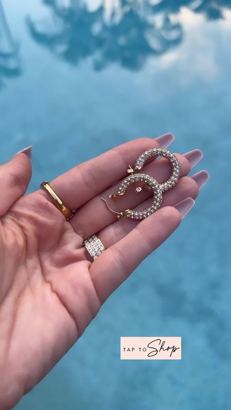 marrin costello, marrin costello jewelry, jewelry, gold jewelry, gold layers, gold looks, no tarnish, diamond collection, gold, gold necklace, gold necklaces, gold earrings, vacation, spring break, earrings, necklace layers, jacinta devlin, styledbyjacinta, pool, ocean

#LTKstyletip #LTKunder100