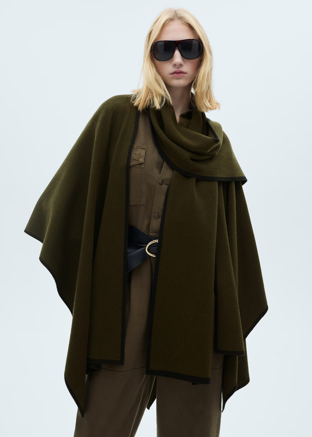 Contrast trim knit cape - Women | MANGO United Kingdom | MANGO (UK)