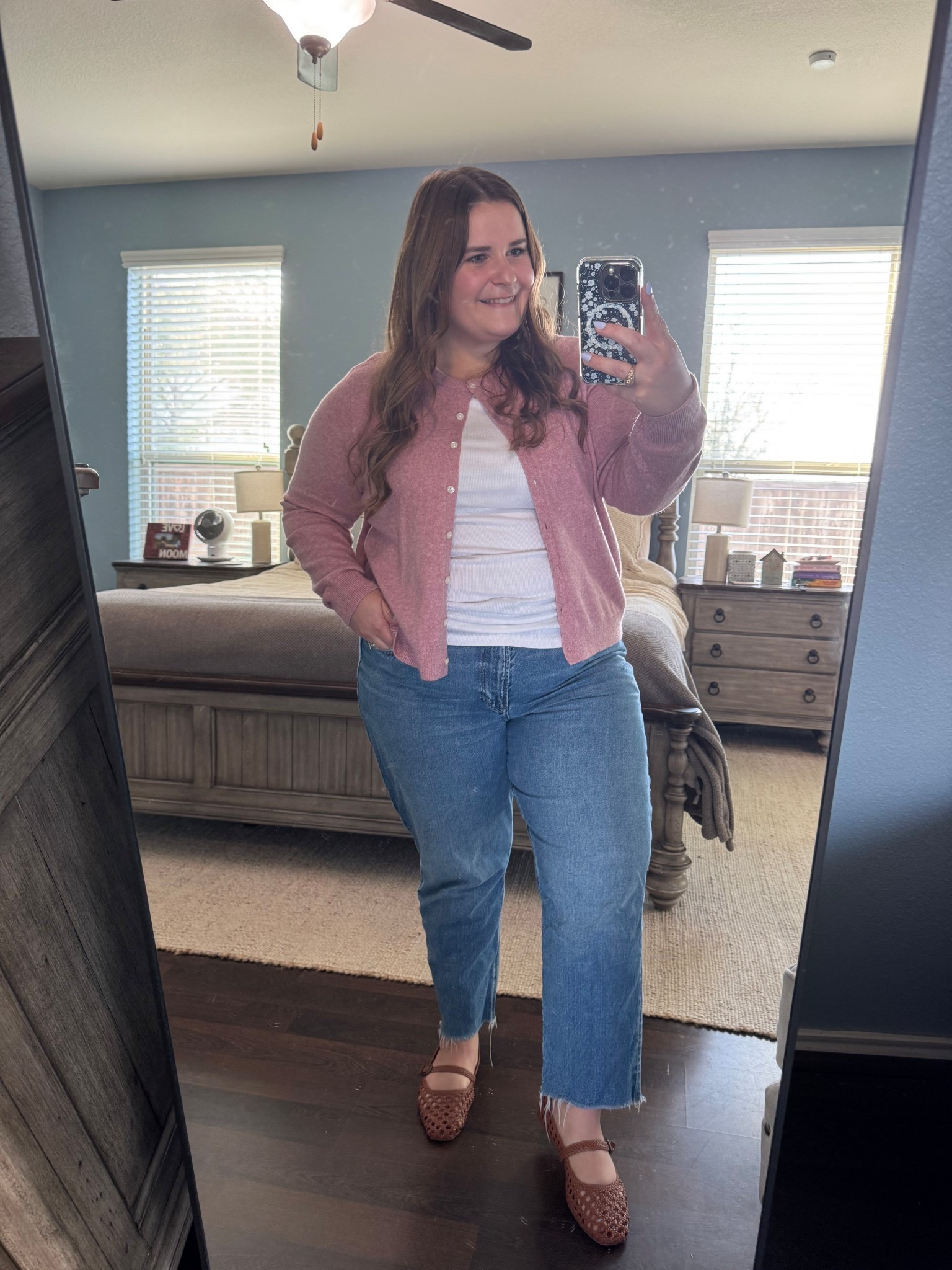 Cute and comfy outfit of the day! Love this Old Navy cardigan paired with American Eagle Jeans and Amazon Mary Janes. 

#LTKootd #LTKMidsize #LTKPlusSize