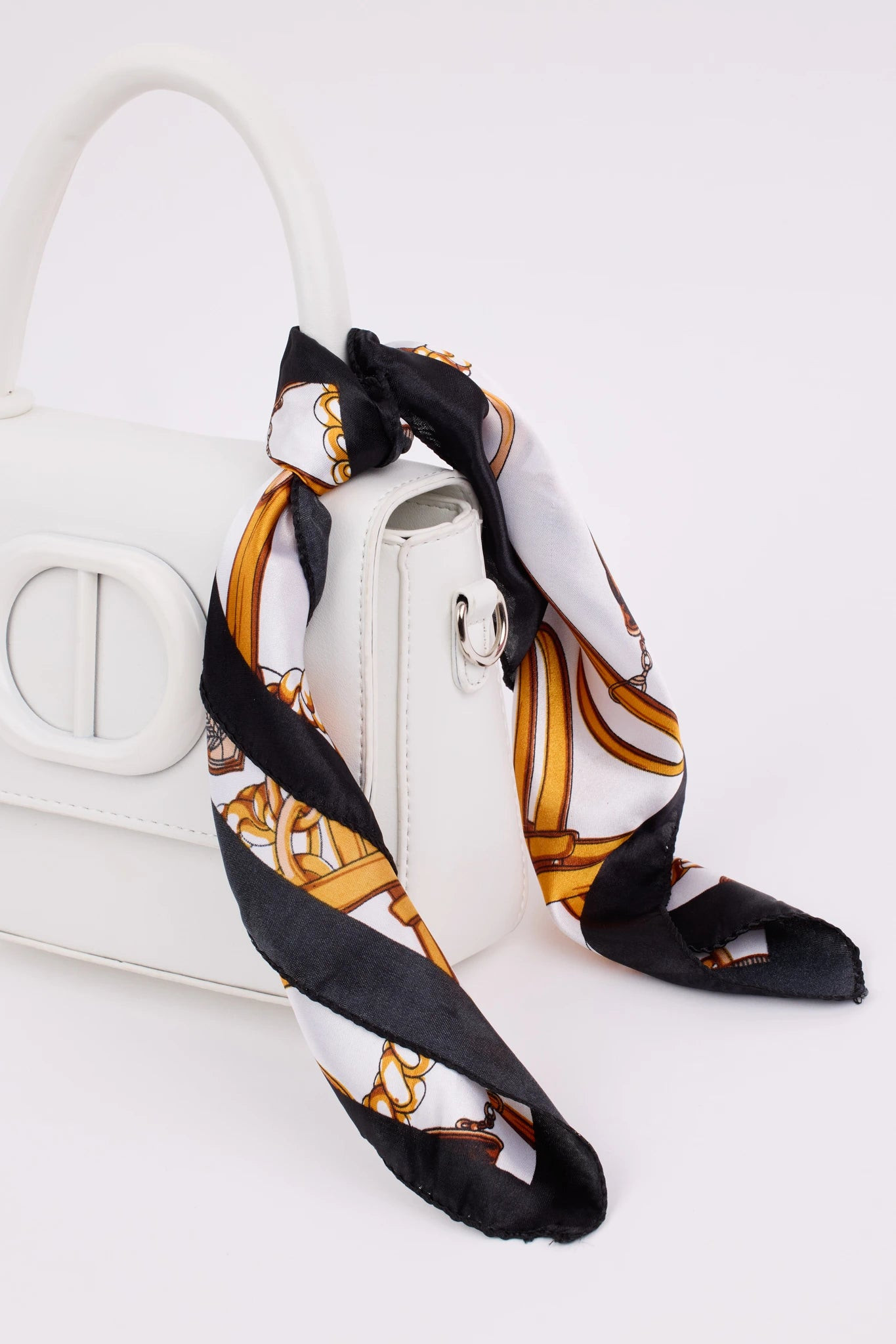 Gianna Scarf- White | Avara