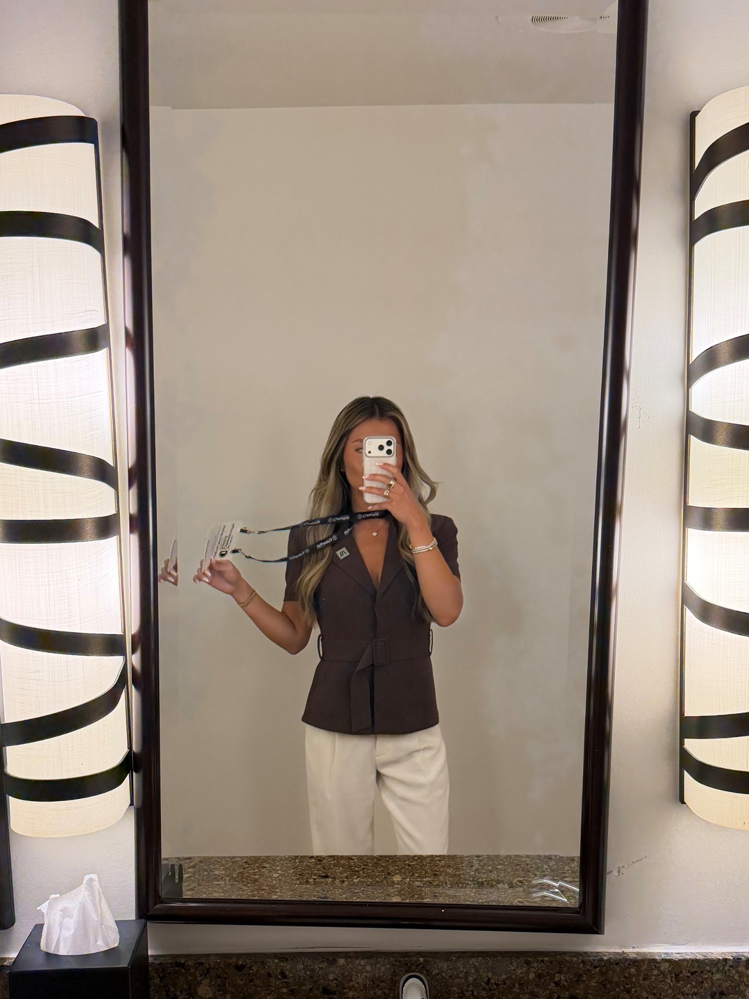Aritzia top size 2, aritzia pants size 2

#LTKWorkwear #LTKgrwm #LTKPetite