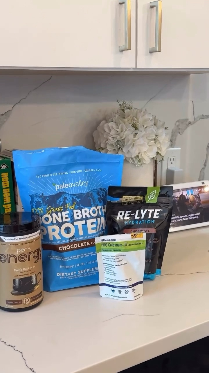 My new morning obsession that secretly has 20g of protein…

Protein, electrolytes, and energy in one cozy cup 🤎☕️
Sooo sooo yummy… and actually keeps me full, focused, and feeling GOOD all morning.

Healthy hot chocolate is officially my new morning obsession ✨



#LTKfitnessgoals #LTKActive #LTKmorningroutine