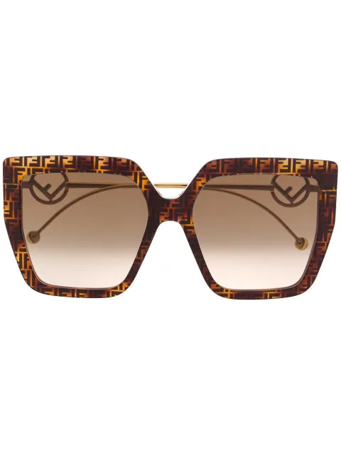 logo print oversized frame sunglasses | Farfetch (US)